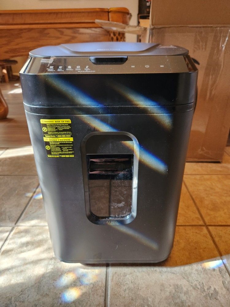 LARGE OFFICE SHREDDER - Amazon Basics 150 Sheet Autofeed Micro Cut Paper Credit Card Shredder for Security, Black