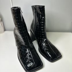 Faux Leather Classy Boots