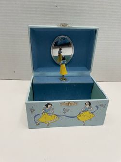 Vintage Snow White Musical Jewelry Box