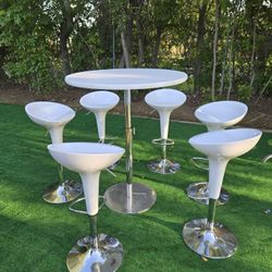 Solid White Table And Stools 