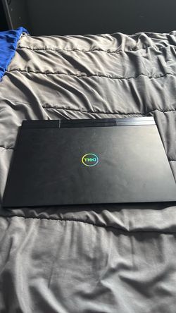 Dell G7 7700, 300Hz, RTX 2070 Gaming Laptop with charger