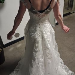 wedding gown 