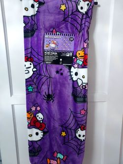 Hello Kitty Halloween blanket