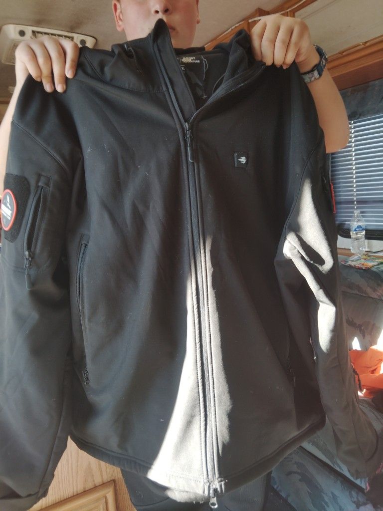 Heated Jacket With Battery Pack