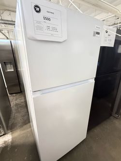 Frigidaire Top-Freezer Refrigerator White FRTE1814AW