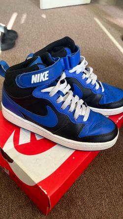 Nike size 5Y (black & royal blue)