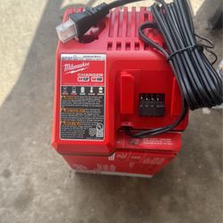 Milwaukee Dual M12&M18 Brand New!