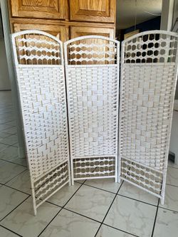 Trifold 47" Tall divider
