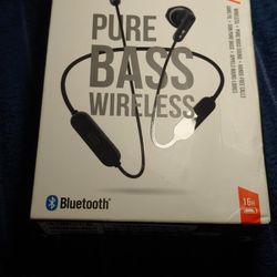 JBL Wireless in-ear headphones
Bluetooth