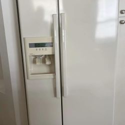 Whirlpool Bisque Side By Side Fridge 