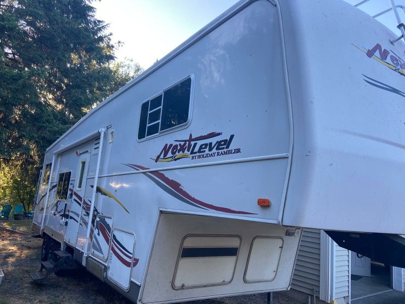 2004 Holiday Rambler Next level 34ck