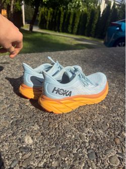 Hoka size 9.5