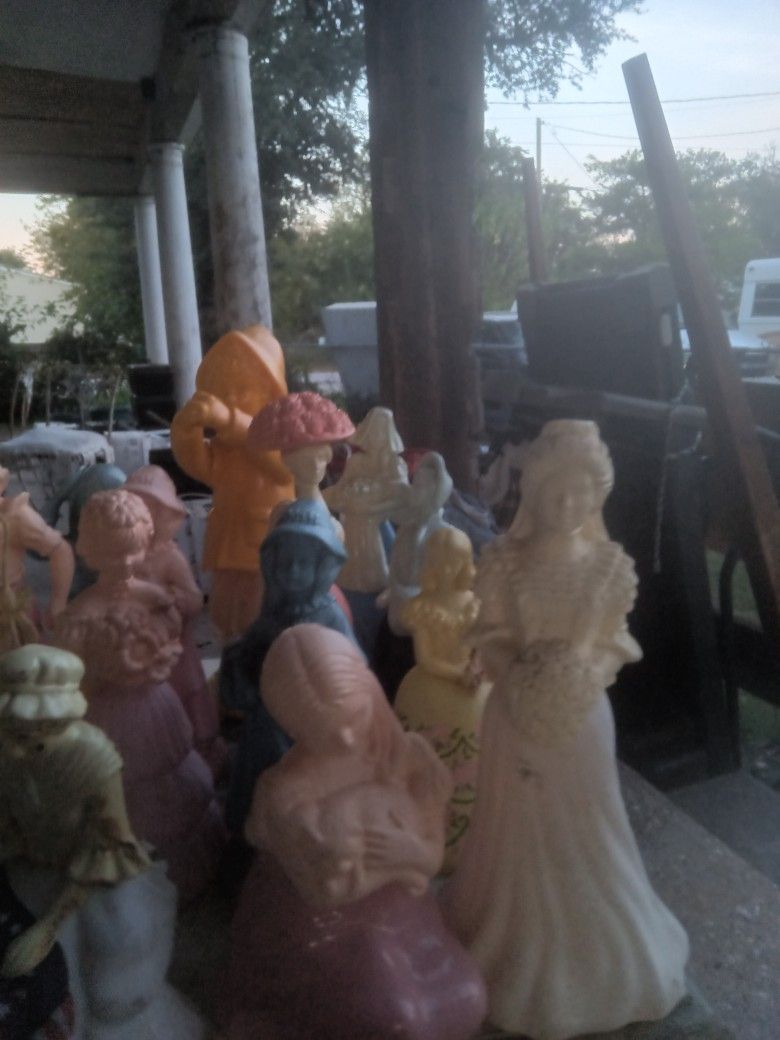 Vintage Avon Bottles With Perfume