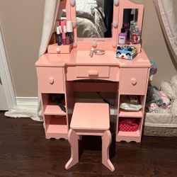 Girls Vanity