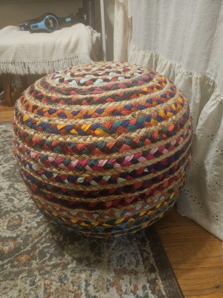 POUF OTTOMAN