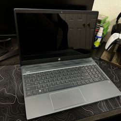 HP Pavilion Laptop 15.6" FHD
