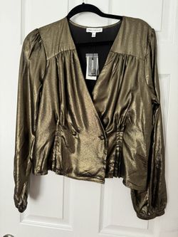 Dressy & Elegant Blouse! 