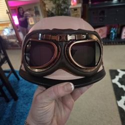 Pink Army Style Helmet With Goggles 