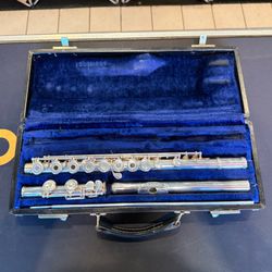 Armstrong Solid Silver Open Hole C Foot Flute