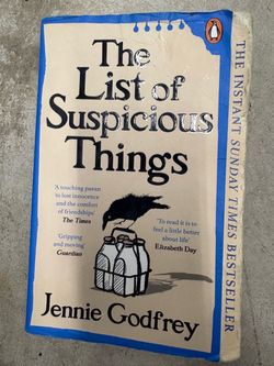 Penguin Books The List of Suspicious Things Jennie Godfrey Paperback 2025