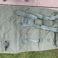 Brand New Military Duffle Bag