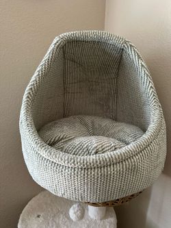 Pet bed