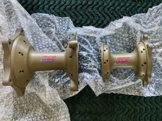 Honda CR500 custom wheel hubs