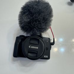 Canon M50