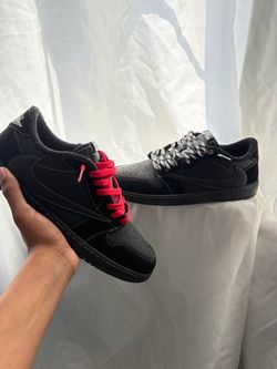 Travis Scott Jordan 1 Low “Phantoms”