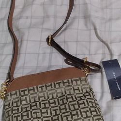 Tommy Hilfigure  Beige 