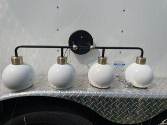 Stylish Bathroom Light 