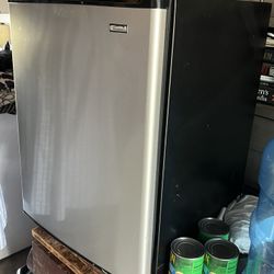 Kenmore Mini Fridge 