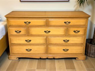 Vintage Unique Furniture Makers Mid Century Ash Wood 9-Drawer Dresser