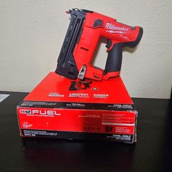 MILWAUKEE M12 FUEL BRAND NAILER 18GA 