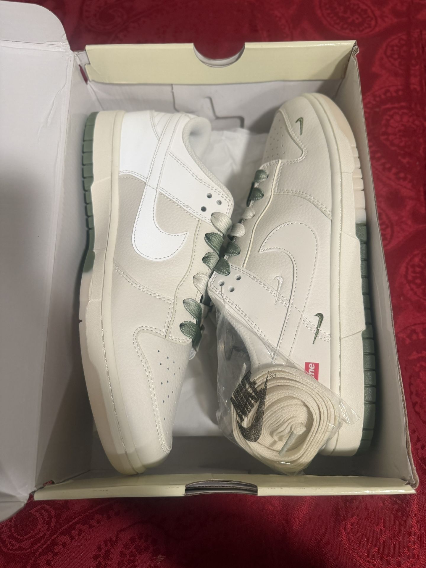 Size 11 Supreme Nike Collab