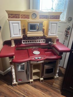 Step2 Lifestyle Partytime Kitchen