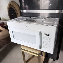 GE Over-the-Range Microwave 30" White — 1.6 cu ft, 1000W (JVM3160DF5WW)