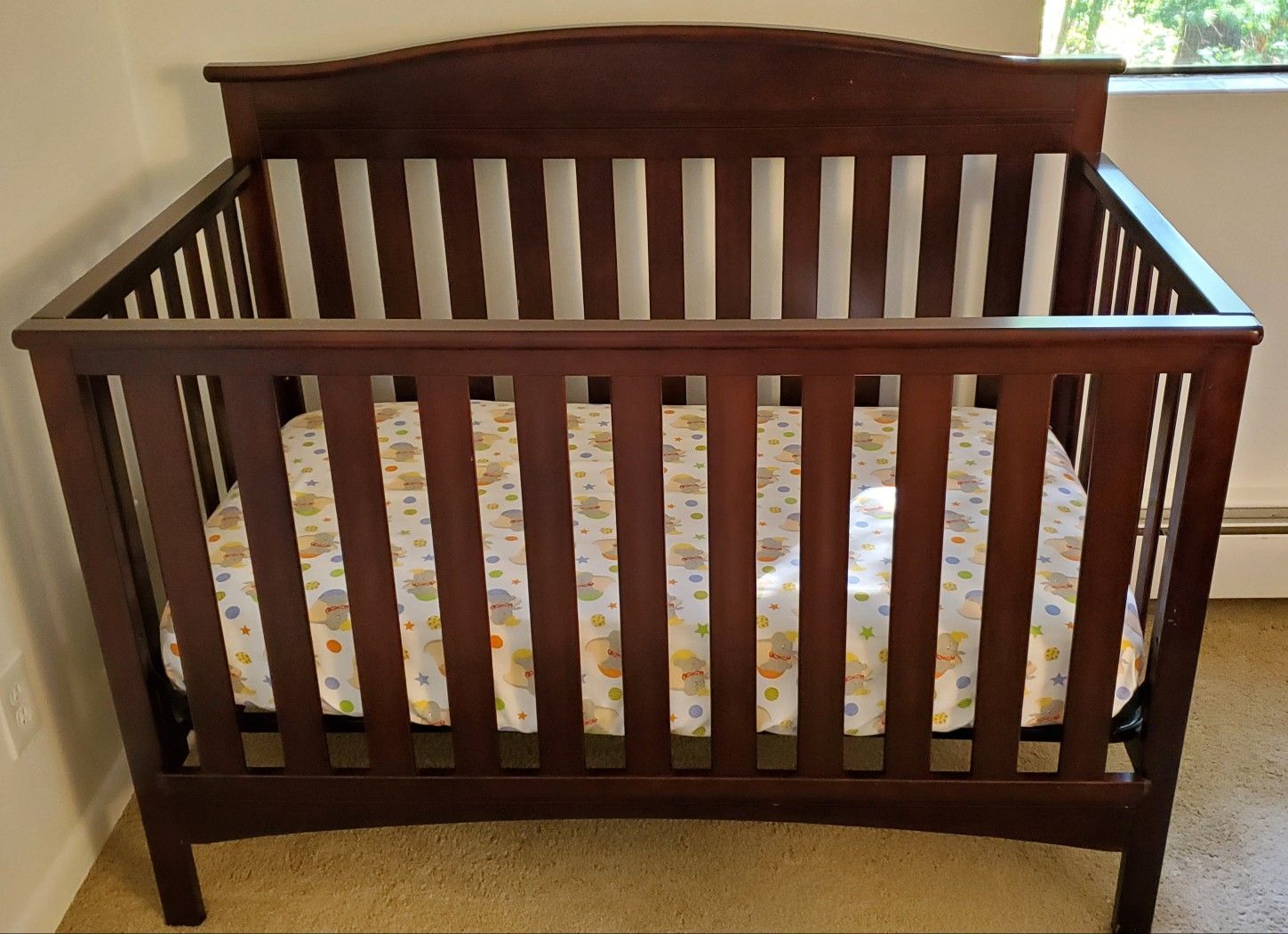 Crib+Mattress+Mattress Protector+Sheet "Brand New"