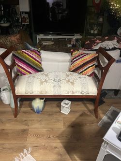 Beautiful large vintage bench absolutely stunning!49”19”
