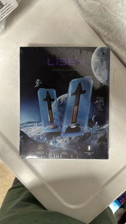 Screen Protector Glass for iPhone 17 / iPhone 16 Pro.