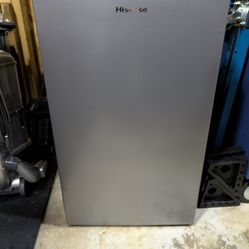 Hisense Mini Fridge