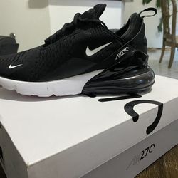 Men’s Nike 270
