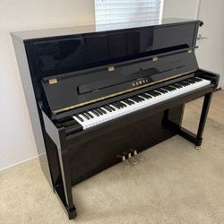 Kawai CS-40 Upright Piano