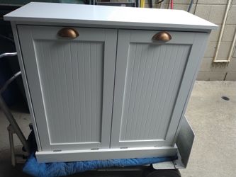 Dual Tilt Hamper