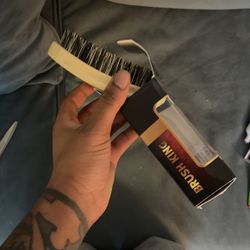 Torino Palm Hard Curve Brush