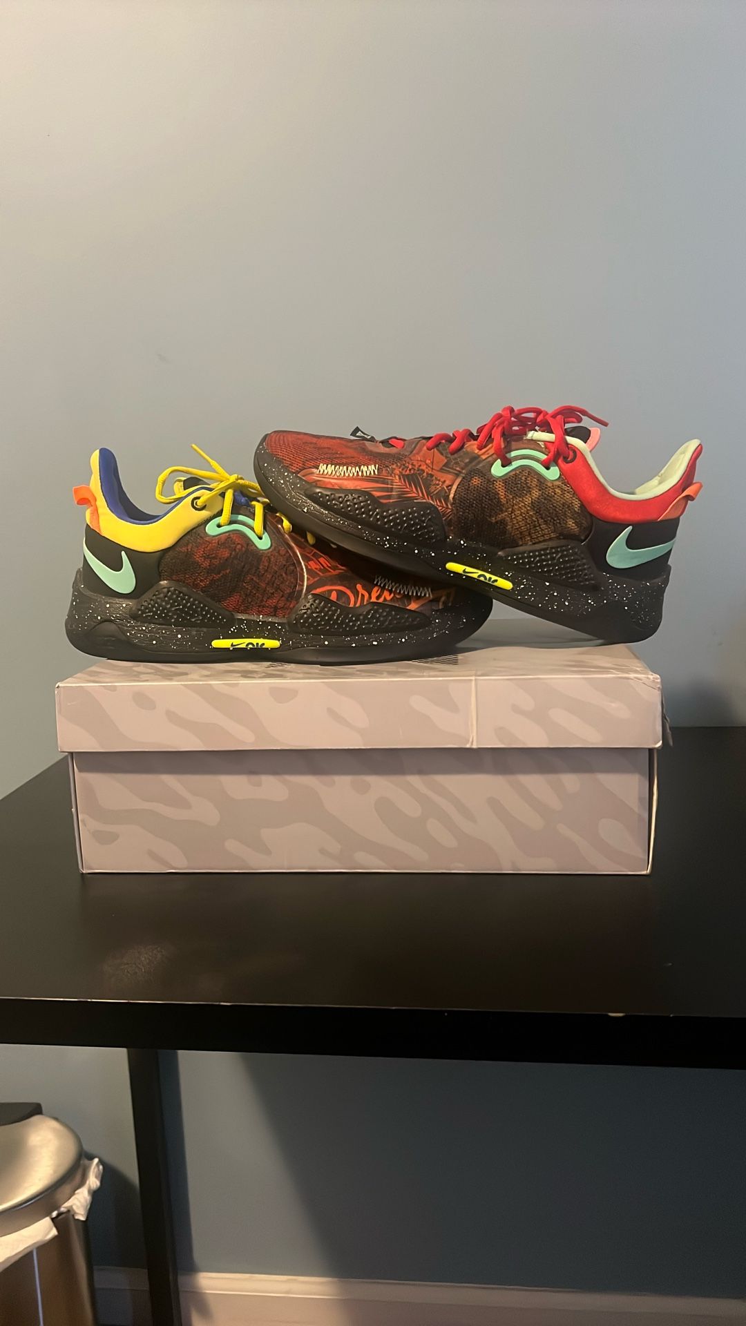 Nike PG 5 Mismatched Multi Size 10.5 With Box