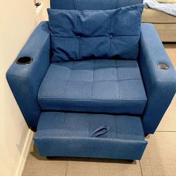 Latitude 36.6 wide convertible chair