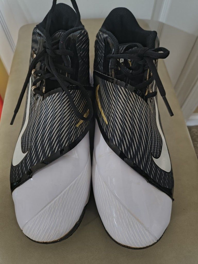 Nike Air Swingman Legend Black And White Baseball Cleats Size 12 Excellent Condition