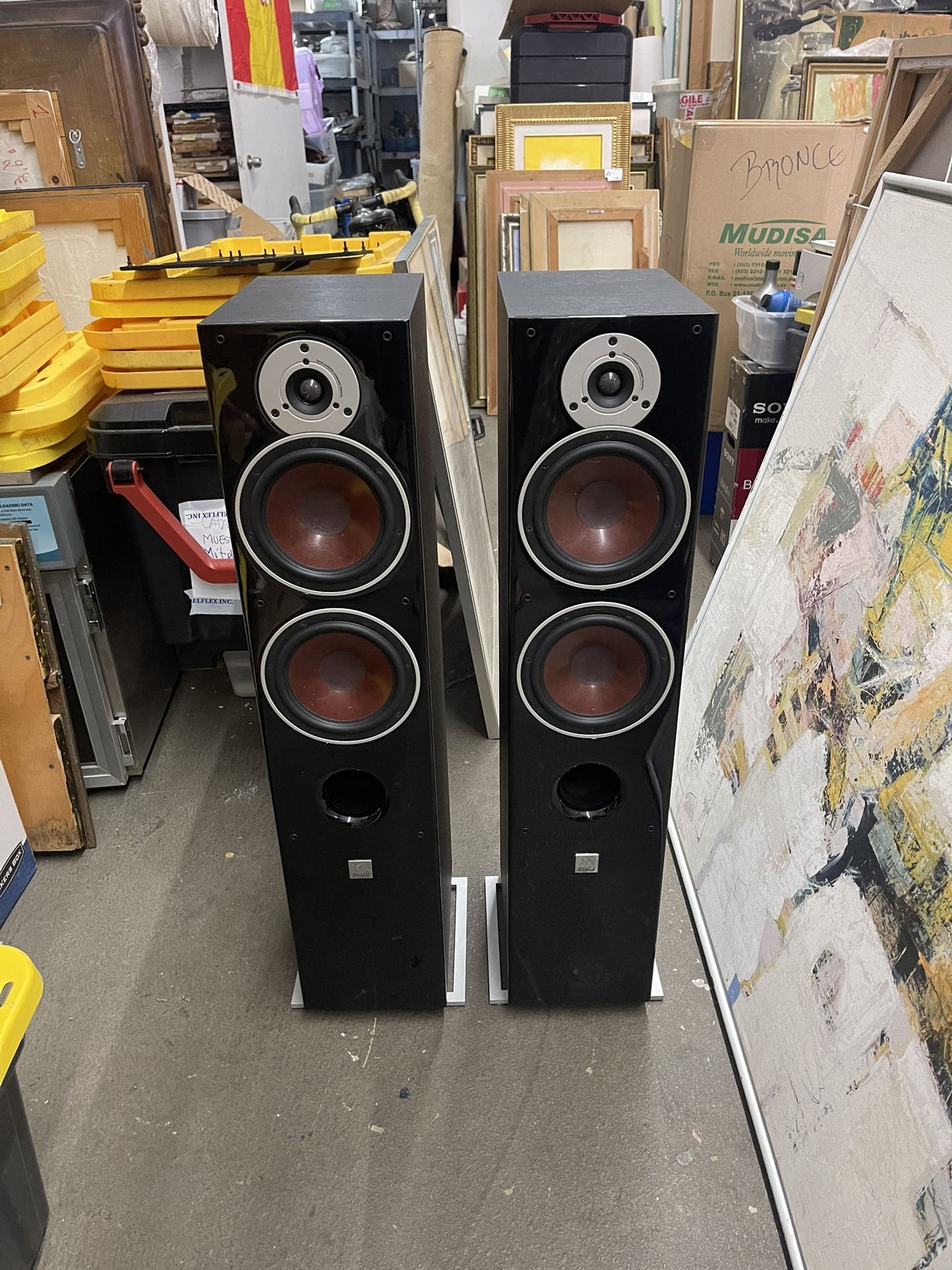 DALI Zensor Floor Standing Loudspeakers Black Ash PAIR