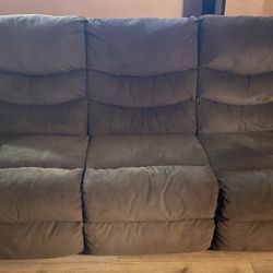 Ashley Manual Dual-sided recliner